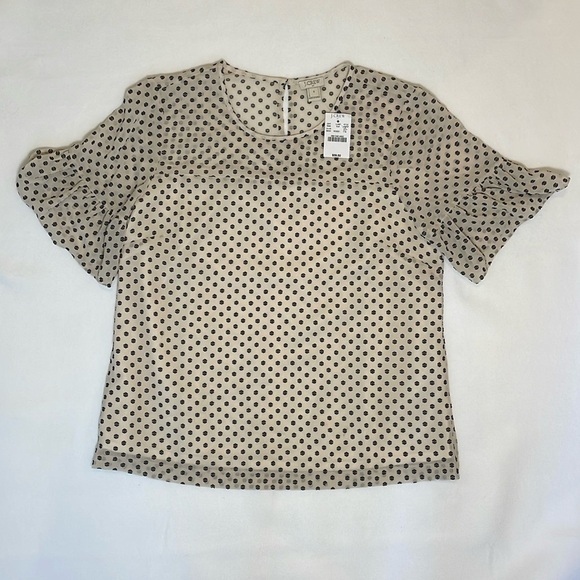 J. Crew Tops - J Crew Ruffle Swiss Polka Dot Blouse Cream and Black Women Size small S H3707